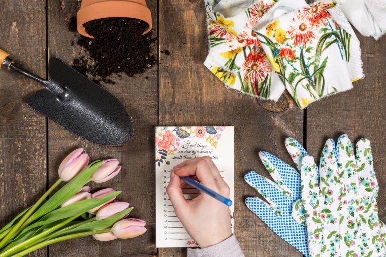 How To Compost At Home A Printable Compost List To Make It Super Easy 